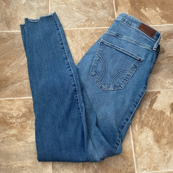 Hollister Curvy High Rise Super Skinny - Soft Stretch - Picture 2 of 2